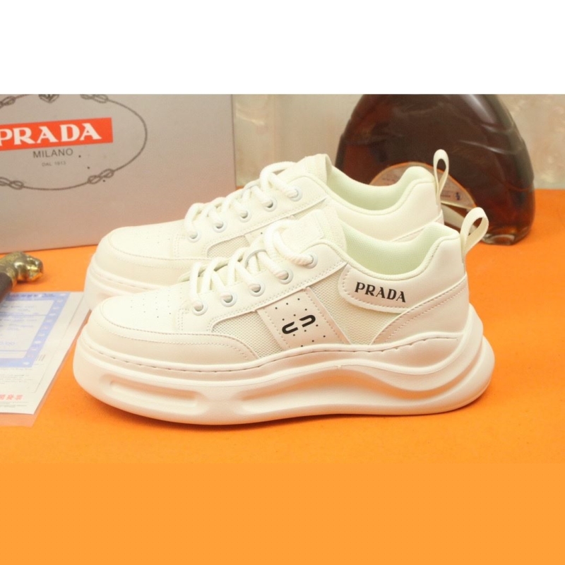 Pra*a casual shoes